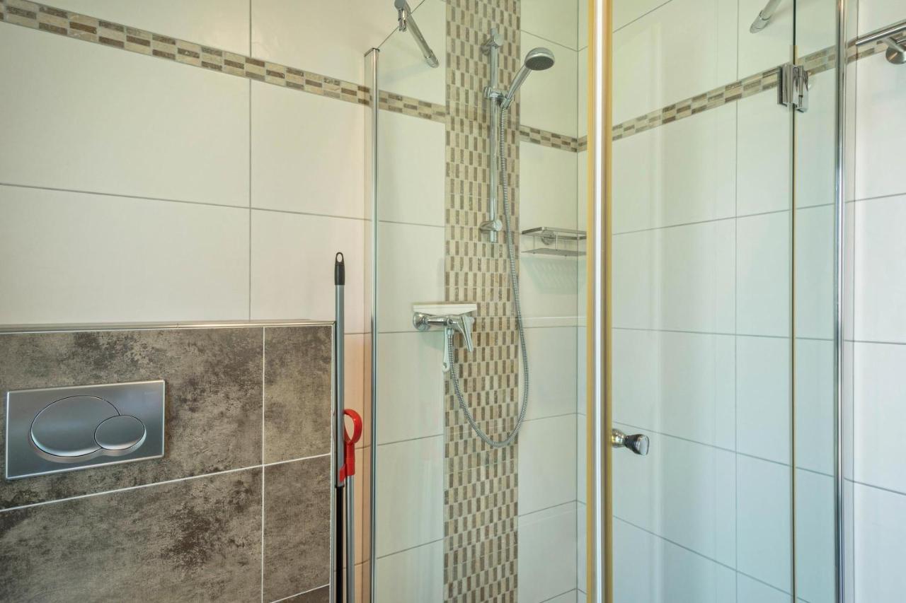 Apartment Mit Kaffeekueche Fuer Zwei Meersburg Esterno foto